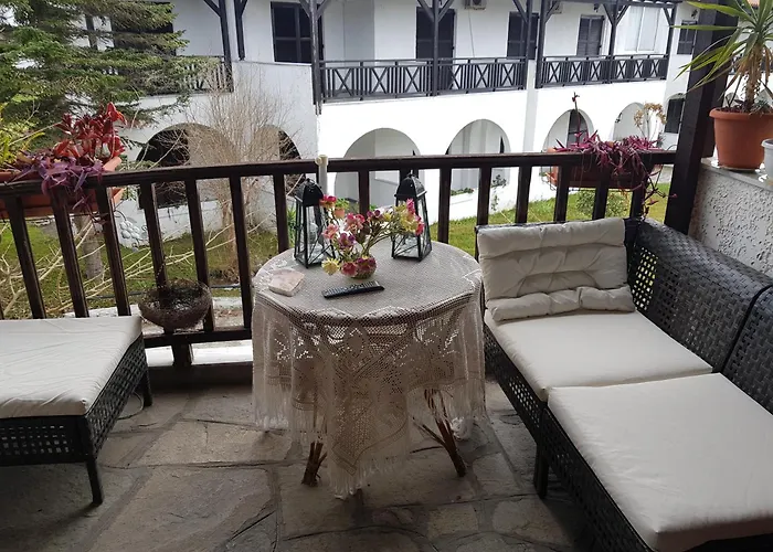 Theodora'S Apartment In Palm Trees Garden Lejlighed