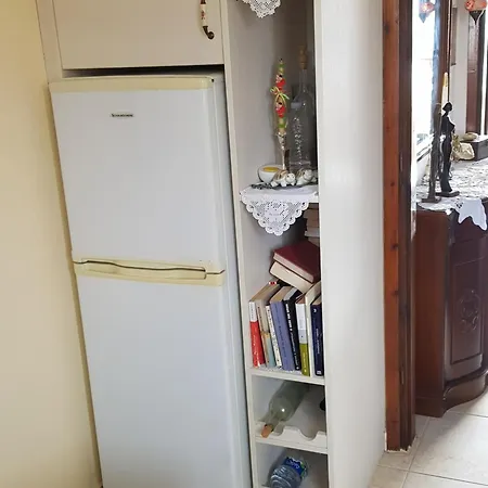 Theo In The Palm Trees Apartman