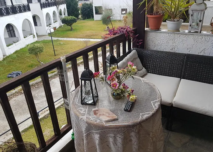 Theodora'S Apartment In Palm Trees Garden *